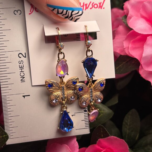 BETSEY JOHNSON Mismatched Butterfly Crystal-Studded Gold-Tone Drop Earrings NWT - Picture 6 of 6